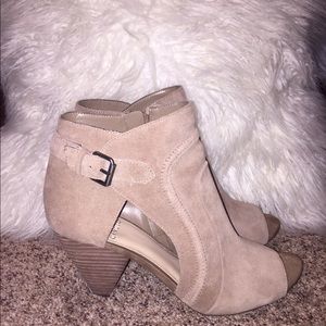 Authentic Vince Camuto Booties